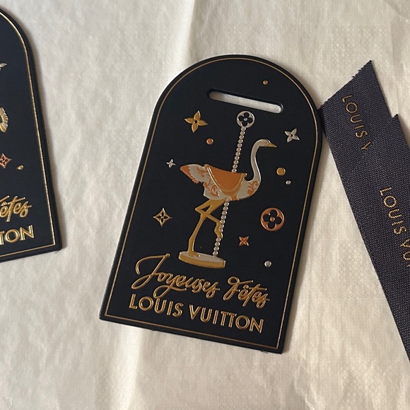 Limited Edition Louis Vuitton Paris Holiday shopping bag - Picture 5 of 5